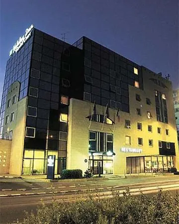 Ibis Styles Centre Meriadeck Hotel