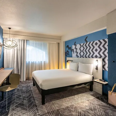 Ibis Styles Centre Meriadeck Hotell