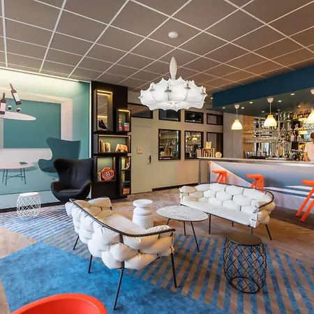 Ibis Styles Centre Meriadeck Hotell 3*